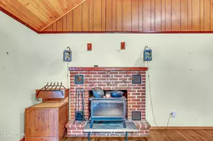 1005 Deerfield Dr, Newfoundland, PA 18445 - Photo 15