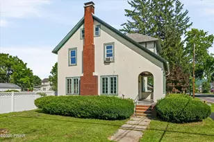 210 Avenue H, Matamoras, PA 18336 - Photo 3