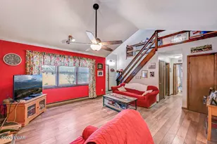 296 Chestnut Hill Dr, Lake Ariel, PA 18436 - Photo 9