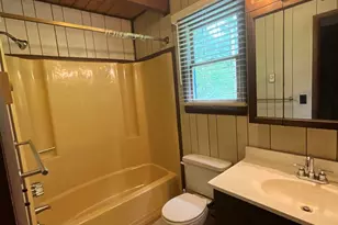 110 Parkwood Dr, Lake Ariel, PA 18436 - Photo 17