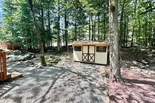1011 Cedar Dr, Lake Ariel, PA 18436 - Photo 3