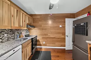 100 Iroquis Trail, Dingmans Ferry, PA 18328 - Photo 9