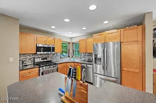 802 Overlook Ct, Lords Valley, PA 18428 - Photo 31