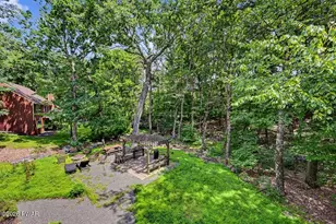 802 Overlook Ct, Lords Valley, PA 18428 - Photo 39