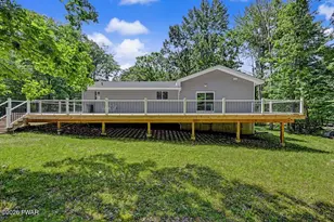 127 Lone Pine Bay, Hawley, PA 18428 - Photo 9