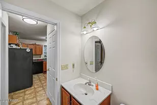 93 Brookfield Rd, Lake Ariel, PA 18436 - Photo 33