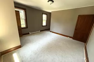 914 Main St, Newfoundland, PA 18445 - Photo 11