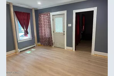 914 Main Street, Newfoundland, PA 18445 - Photo 7