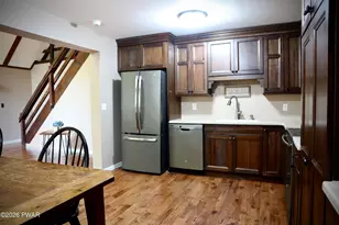 549 Lakeview Dr E, Lake Ariel, PA 18436 - Photo 7
