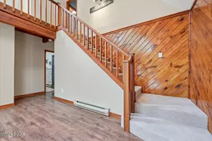 206 Oakenshield Dr, Tamiment, PA 18371 - Photo 21