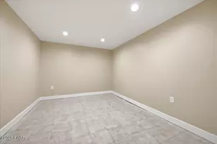 206 Oakenshield Dr, Tamiment, PA 18371 - Photo 57