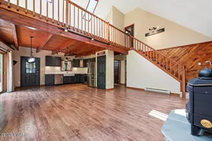 206 Oakenshield Dr, Tamiment, PA 18371 - Photo 11