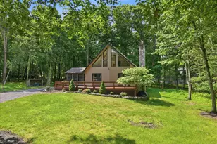 206 Oakenshield Dr, Tamiment, PA 18371 - Photo 67