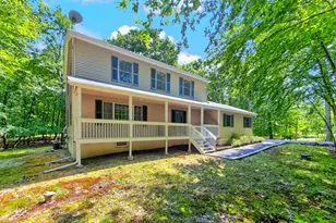 104 Middleton Dr, Milford, PA 18337 - Photo 1