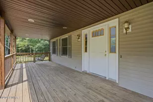 118 Navajo Ct, Hawley, PA 18428 - Photo 7