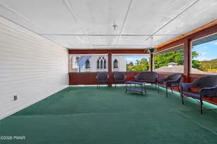 978 Main St, Newfoundland, PA 18445 - Photo 13