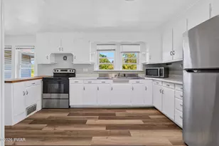 978 Main St, Newfoundland, PA 18445 - Photo 7
