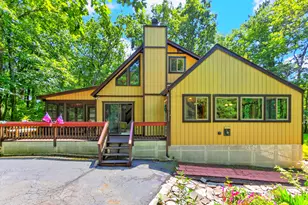 800 Mustang Ct, Lords Valley, PA 18428 - Photo 3