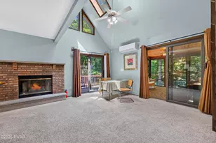 800 Mustang Ct, Lords Valley, PA 18428 - Photo 5