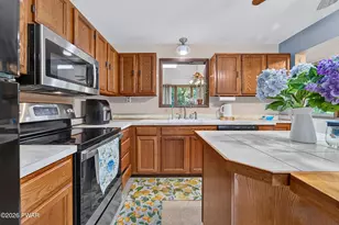 800 Mustang Ct, Lords Valley, PA 18428 - Photo 13