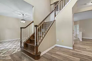 100 Teak Ln, Dingmans Ferry, PA 18328 - Photo 3