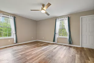 100 Teak Ln, Dingmans Ferry, PA 18328 - Photo 21