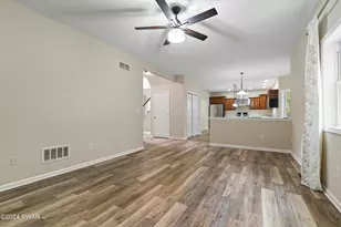 100 Teak Ln, Dingmans Ferry, PA 18328 - Photo 11