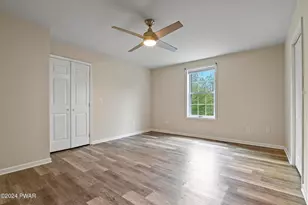 100 Teak Ln, Dingmans Ferry, PA 18328 - Photo 31