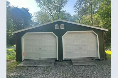 1352 Fountain Drive, Newfoundland, PA 18445 - Photo 15