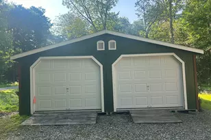 1352 Fountain Dr, Newfoundland, PA 18445 - Photo 15
