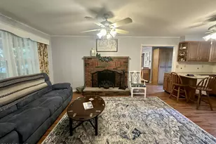 1352 Fountain Dr, Newfoundland, PA 18445 - Photo 5