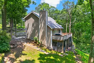 120 Indian Run Ct, Milford, PA 18337 - Photo 5