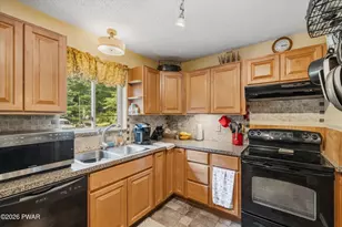 345 Wild Acres Dr, Dingmans Ferry, PA 18328 - Photo 11