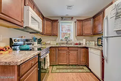 186 Ledgedale Road, Lake Ariel, PA 18436 - Photo 15