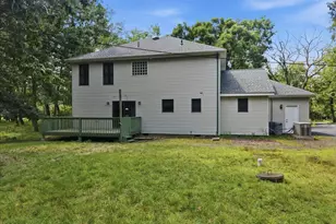 118 Robin Ln, Dingmans Ferry, PA 18328 - Photo 45