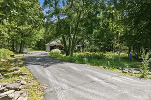 118 Robin Ln, Dingmans Ferry, PA 18328 - Photo 59