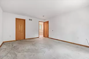 118 Robin Ln, Dingmans Ferry, PA 18328 - Photo 29