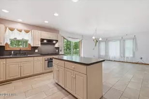 118 Robin Ln, Dingmans Ferry, PA 18328 - Photo 21