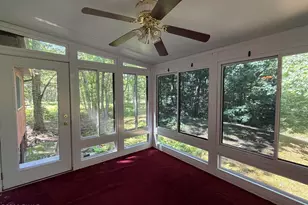 805 Towhee Ct, Lords Valley, PA 18428 - Photo 11