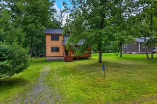 108 Claudine Ln, Dingmans Ferry, PA 18328 - Photo 7