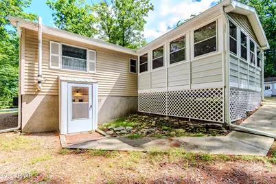 124 Claudine Lane, Dingmans Ferry, PA 18328 - Photo 39