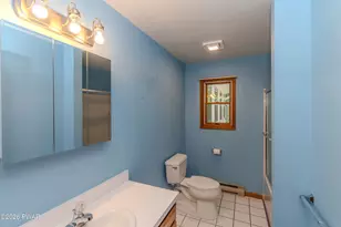 124 Claudine Ln, Dingmans Ferry, PA 18328 - Photo 21