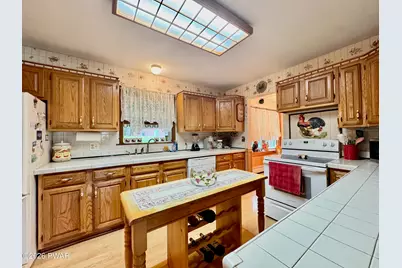 880 Long Ridge Road, Hawley, PA 18428 - Photo 9