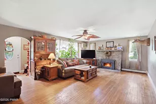 2127 Route 590, Hawley, PA 18428 - Photo 9
