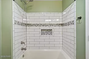 61E Lakeside Dr, Honesdale, PA 18431 - Photo 17