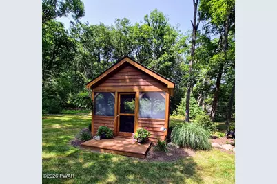 139 Pocono Circle Drive W, Dingmans Ferry, PA 18328 - Photo 3