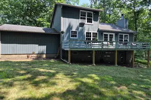 139 Pocono Cir Dr W, Dingmans Ferry, PA 18328 - Photo 7
