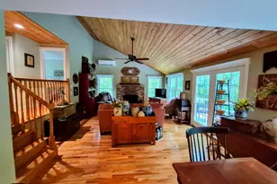 139 Pocono Cir Dr W, Dingmans Ferry, PA 18328 - Photo 17