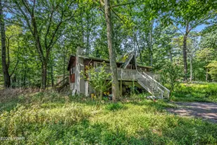 101 Daisy Ln, Dingmans Ferry, PA 18328 - Photo 3