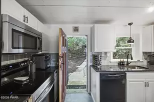 71 S Lake Dr, Lake Harmony, PA 18624 - Photo 21